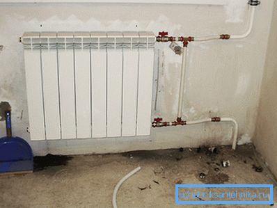 Aluminijske baterije imaju neutralan izgled koji je u skladu s bilo kojim interijerom. Aluminijske baterije imaju neutralan izgled koji je u skladu s bilo kojim interijerom.
