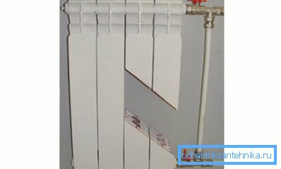 Aluminijski radijator u rezu Aluminijski radijator u rezu