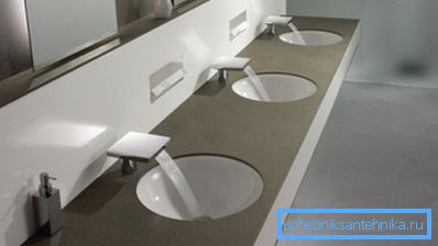 Mehaničke mješalice su tražene na javnim mjestima. Mehaničke mješalice su tražene na javnim mjestima.