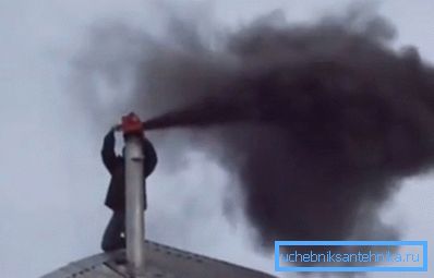Crni dim - prvi znak problema s dimnjikom Crni dim - prvi znak problema s dimnjikom