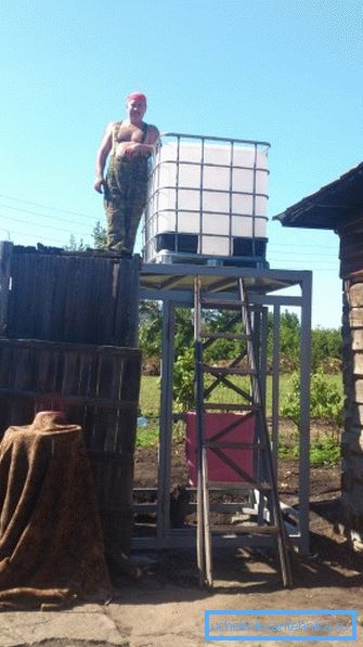 Da biste instalirali Euro Kup (na slici), potreban je jak okvir Da biste instalirali Euro Kup (na slici), potreban je jak okvir