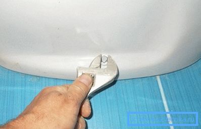 Fiksiranje s posebnim vijcima Fiksiranje s posebnim vijcima