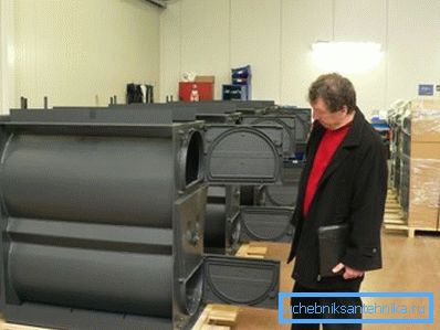 Fotografije suvremenih peći na kruto gorivo s dugim vremenom paljenja