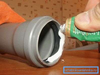 2790 Brtvljenje silikonskim cijevima