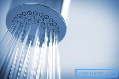 Vruća voda iz tuširanja Vruća voda iz tuširanja