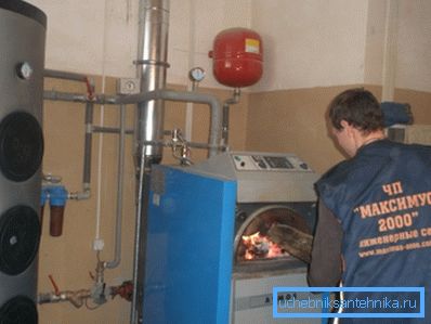 Upute ne zahtijevaju sudjelovanje stručnjaka za instalaciju kotlova na kruto gorivo. Upute ne zahtijevaju sudjelovanje stručnjaka za instalaciju kotlova na kruto gorivo.