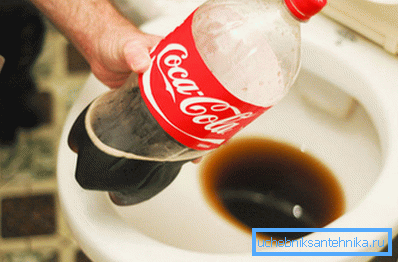 Koristite Coca Cola za čišćenje wc-a. Koristite Coca Cola za čišćenje wc-a.