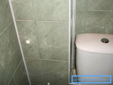 2777 Okvir, ukrašen keramičkim pločicama s tajnim otvorom