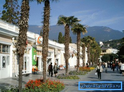 Krima, Yalta, prosinac. Trošak grijanja je mali.