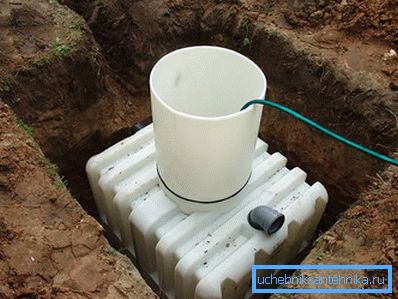 1134 Ugradnja plastičnog septičkog spremnika