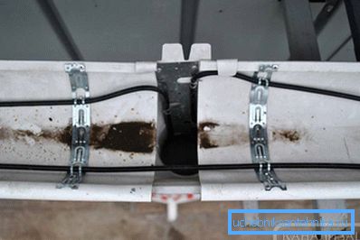 2797 Postavljanje u kanalizaciju