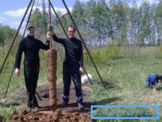 Na fotografiji - suspendirana svrdla, koja omogućuje izradu bunara dubine do 30 metara Na fotografiji - suspendirana svrdla, koja omogućuje izradu bunara dubine do 30 metara