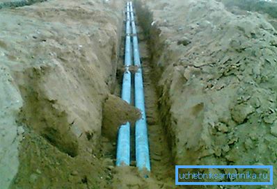 U foto - azbestnom cementnom ispustu U foto - azbestnom cementnom ispustu