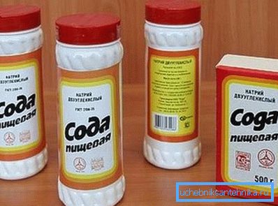 U foto-kuhinji soda, koja se može koristiti za čišćenje wc-a U foto-kuhinji soda, koja se može koristiti za čišćenje wc-a