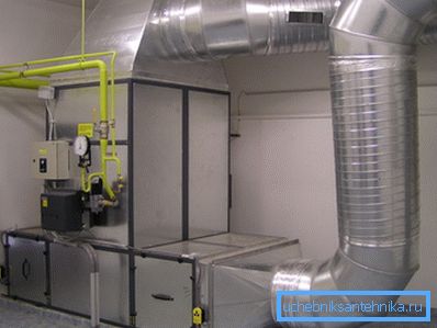 U industrijskom sustavu za regulaciju temperature zraka U industrijskom sustavu za regulaciju temperature zraka
