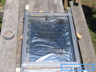 U foto - domaći solarni kolektor U foto - domaći solarni kolektor