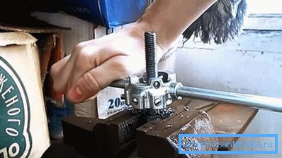 Rezanje navoja Rezanje navoja