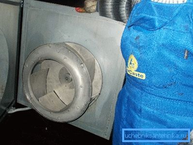 Pročišćena ventilacija i kao rezultat visoke performanse Pročišćena ventilacija i kao rezultat visoke performanse