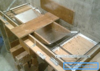 Cigla podupire ispod oplate Cigla podupire ispod oplate