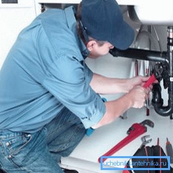 Spuštanje vodovodnih instalacija Spuštanje vodovodnih instalacija