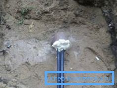 Prijelazna pjena ispunjena građevnom pjenom Prijelazna pjena ispunjena građevnom pjenom