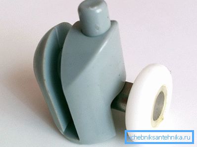 Plastični jednobojni valjak za tuširanje Plastični jednobojni valjak za tuširanje