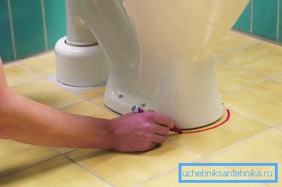 Crijep oko baze morat će biti uklonjen. Crijep oko baze morat će biti uklonjen.