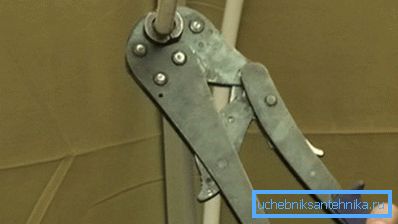 Pritisnite kliješta pod pritiskom Pritisnite kliješta pod pritiskom