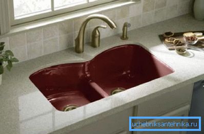 Sink u kuhinji može biti izvor neugodnog mirisa u sobi Sink u kuhinji može biti izvor neugodnog mirisa u sobi