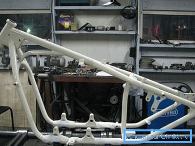 Okviri motocikala i motornih vozila izrađeni su od cijevi proizvedenih prema posebnom standardu. Okviri motocikala i motornih vozila izrađeni su od cijevi proizvedenih prema posebnom standardu.