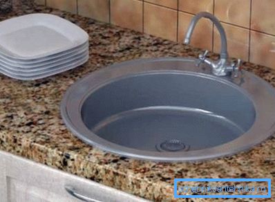 Dimenzije okruglog sudopera za kuhinju su vrlo raznolike i razlikuju se ne samo u promjeru, već iu dubini