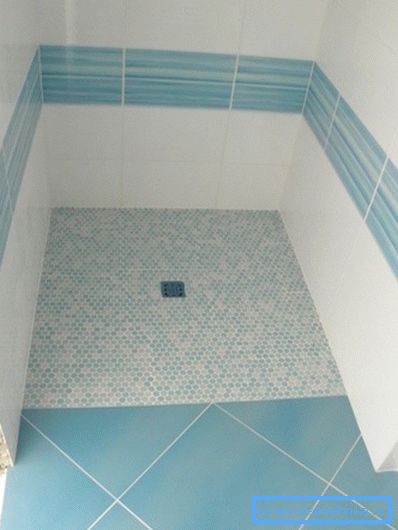 Samostojeća kabina - blok pjene i keramičke pločice Samostojeća kabina - blok pjene i keramičke pločice