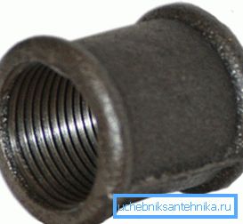 Najčešći su metalni proizvodi s navojem. Najčešći su metalni proizvodi s navojem.