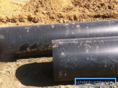 Nedavno je u proizvodnji vodovoda ovaj materijal počeo zamijeniti plastičnim proizvodima, ali njegova upotreba je relevantna do danas. Nedavno je u proizvodnji vodovoda ovaj materijal počeo zamijeniti plastičnim proizvodima, ali njegova upotreba je relevantna do danas.