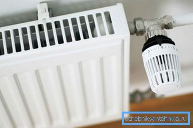 Važno je pridržavati se instalacijskih standarda radijatora. Važno je pridržavati se instalacijskih standarda radijatora.