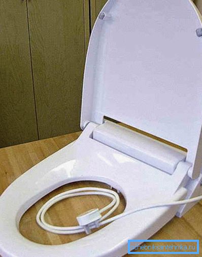 Vidljiva je kabel za spajanje poklopca Vidljiva je kabel za spajanje poklopca