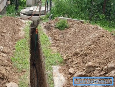 Vodene cijevi moraju biti zakopane u tlo, inače zimi, voda u njima će se zamrznuti