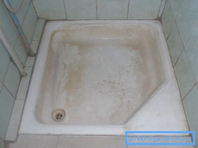 Ovdje dolazi do manjih ogrebotina na emajliranoj površini. Ovdje dolazi do manjih ogrebotina na emajliranoj površini.