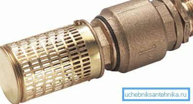 Isporučujemo usisni kraj s kontrolnim ventilom i grubim filtrom. Isporučujemo usisni kraj s kontrolnim ventilom i grubim filtrom.