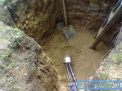 Izlaz na izlaz na površinu (bušotina) je bolje smanjiti ispod razine zamrzavanja. Izlaz na izlaz na površinu (bušotina) je bolje smanjiti ispod razine zamrzavanja.