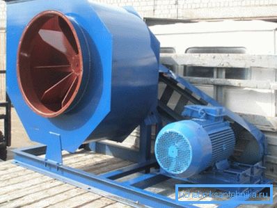 Ventilator zraka visokih performansi centrifugalnog tipa. Ventilator zraka visokih performansi centrifugalnog tipa.