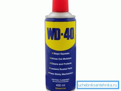 WD-40 pomaže u uklanjanju ljepila na površini WC školjke WD-40 pomaže u uklanjanju ljepila na površini WC školjke