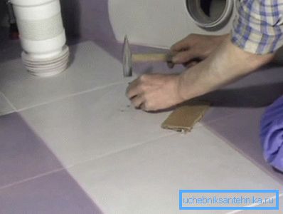 Priključivanje plastičnog tipla